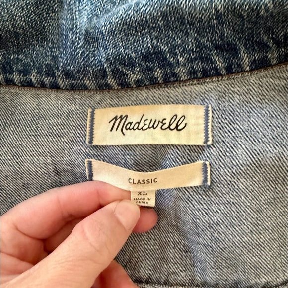 Madewell Classic Light Blue Denim Jacket - Picture 2 of 2